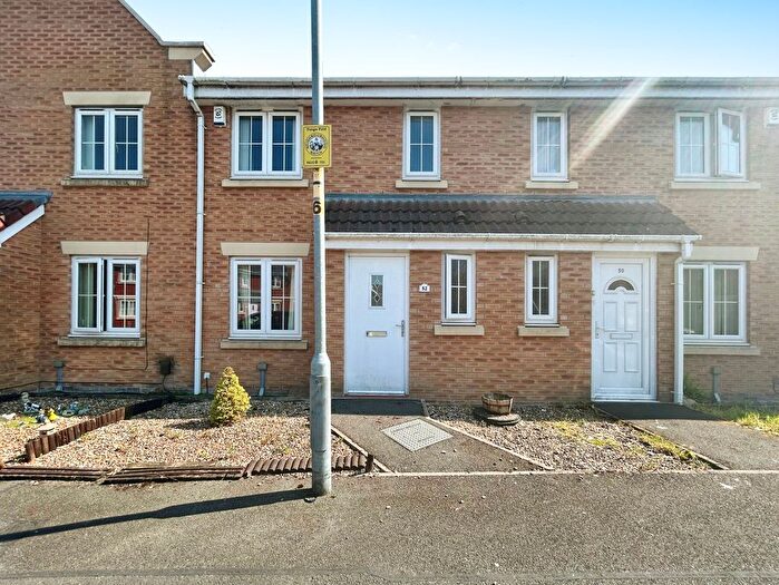 4 Bedroom Town House For Sale In Kelstern Close, Bolton, BL2