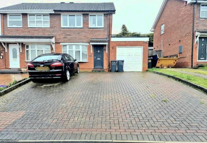 3 Bedroom Semi-Detached House To Rent In Marsh End, Kings Norton, Birmingham, B38