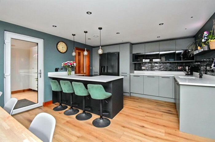 6 Bedroom Detached House For Sale In Crystal Springs, Kirk Ireton, Ashbourne, DE6