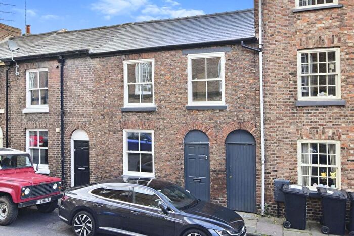 3 Bedroom Terraced House To Rent In Lord Street, Macclesfield, Cheshire, SK11