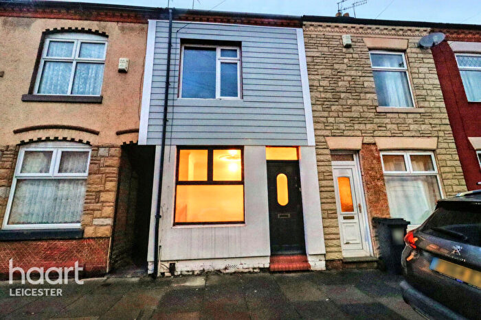 2 Bedroom Terraced House For Sale In Vernon Road, Leicester, LE2