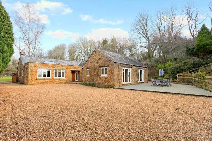4 Bedroom Detached House For Sale In Balscote, Banbury, Oxfordshire, OX15