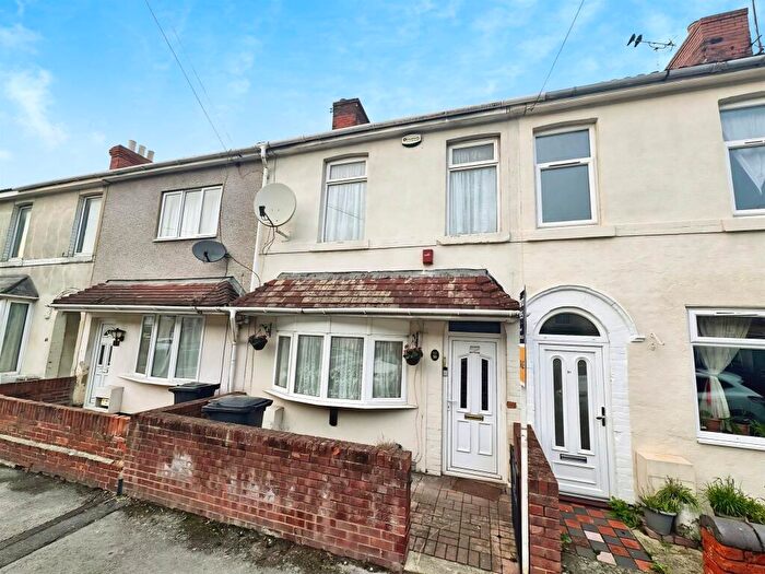 3 Bedroom Terraced House For Sale In Beatrice Street, Swindon, SN2