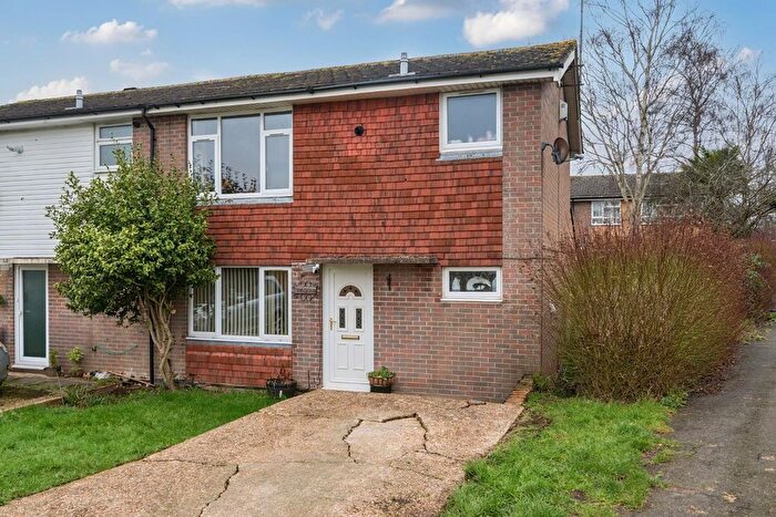 3 Bedroom End Terrace House For Sale In Bliss Close, Waterlooville, PO7