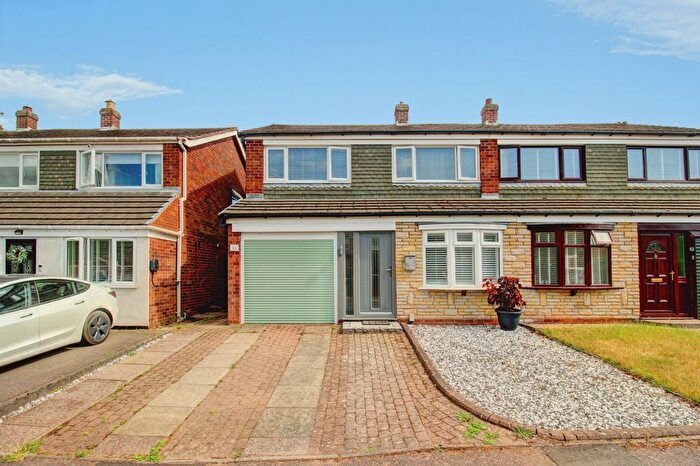 3 Bedroom Semi Detached House For Sale In Leomansley View, Lichfield, WS13