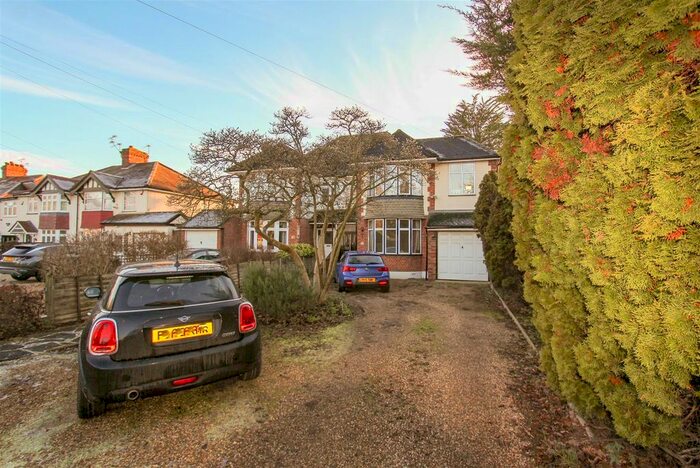 4 Bedroom Semi-Detached House To Rent In Swakeleys Drive, Ickenham, Uxbridge, UB10