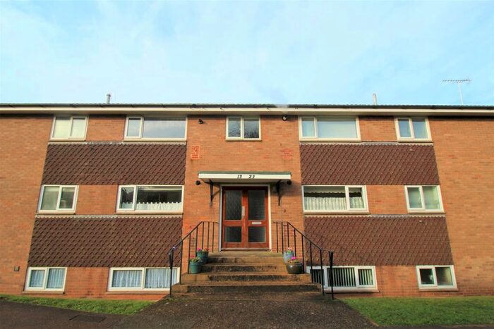 2 Bedroom Flat To Rent In The Marles, Exmouth, Devon, EX8