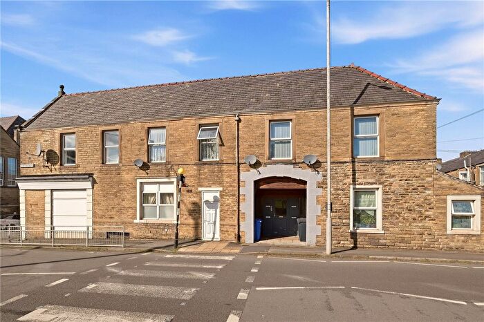 7 Bedroom Flat For Sale In Gisburn Road, Barnoldswick, Lancashire, BB18
