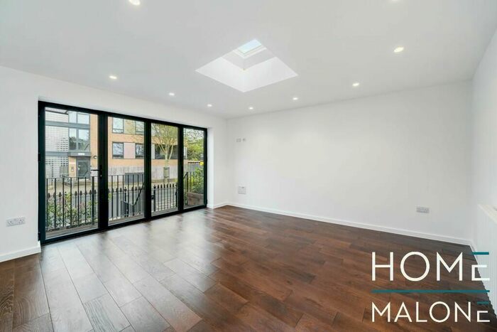 2 Bedroom Detached House To Rent In Laura Terrace, Brownswood Road, London, N4