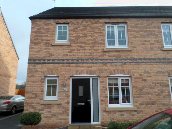 3 Bedroom SemiDetached House To Rent In Kingfisher Way, New Ollerton, NG22
