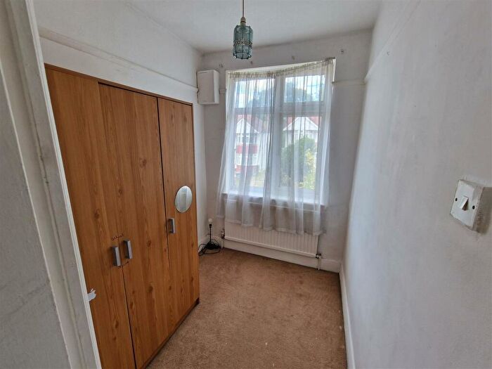 3 Bedroom Semi-Detached House To Rent In Barford Close, Hendon, London, NW4