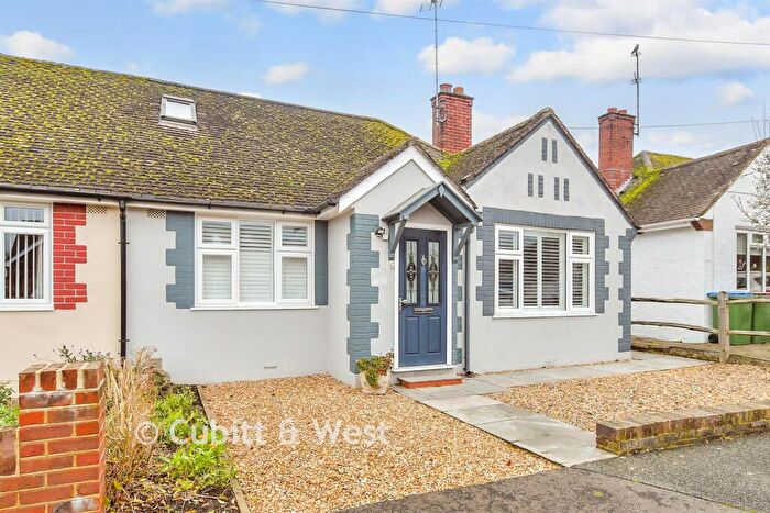 3 Bedroom Semi-Detached Bungalow For Sale In Highlands Avenue, Horsham, West Sussex, RH13