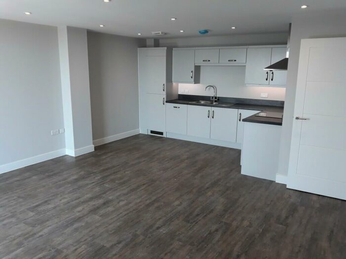 1 Bedroom Flat To Rent In St. Peters Road, Bournemouth, Dorset, BH1