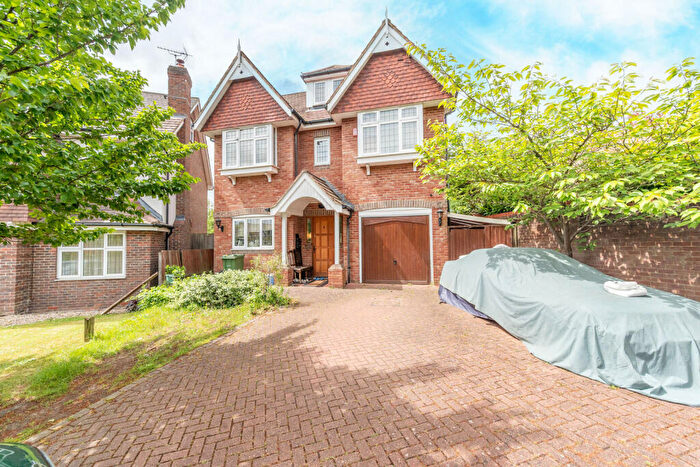 6 Bedroom Detached House For Sale In Fauna Close, Stanmore, Middlesex, , Stanmore, HA7