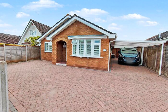 3 Bedroom Detached Bungalow For Sale In Verwood, BH31