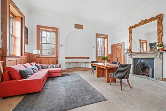 2 Bedroom Flat To Rent In Fair Street, Tower Bridge, SE1