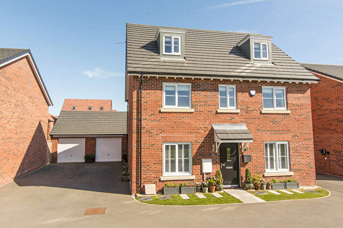 5 Bedroom Detached House For Sale In Palmer Drive, Market Harborough, LE16