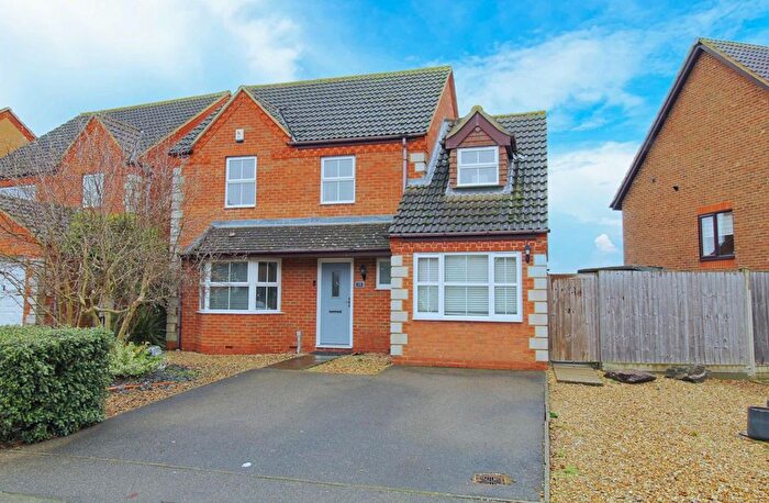 4 Bedroom Detached House For Sale In Merlin Drive, Sandy, SG19