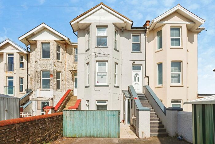 1 Bedroom Flat For Sale In St. Catherines Road, Bournemouth, Dorset, BH6