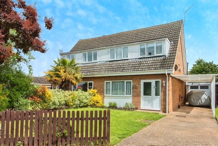 3 Bedroom Semi-Detached House For Sale In Sparkes Way, Feltwell, Thetford, IP26