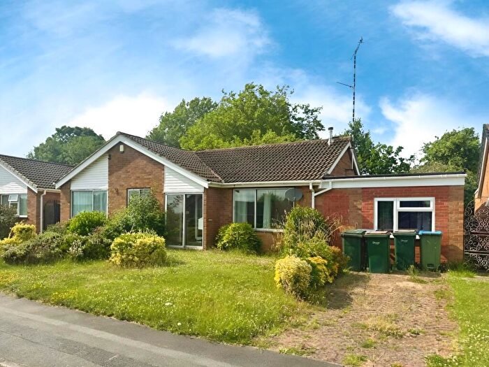5 Bedroom Bungalow To Rent In Aldrin Way, Coventry, CV4