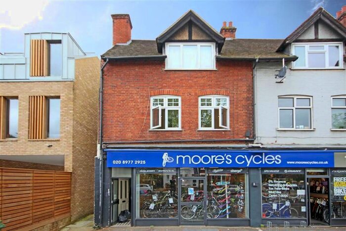 2 Bedroom Flat To Rent In Kingston Road, Teddington, TW11