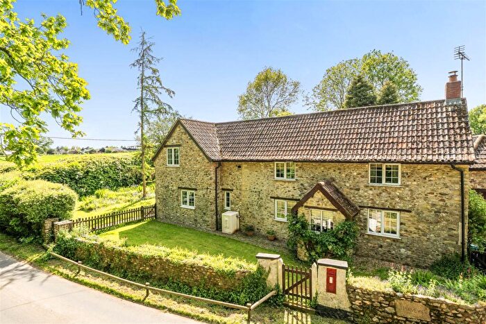 3 Bedroom Detached House For Sale In Alston, EX13