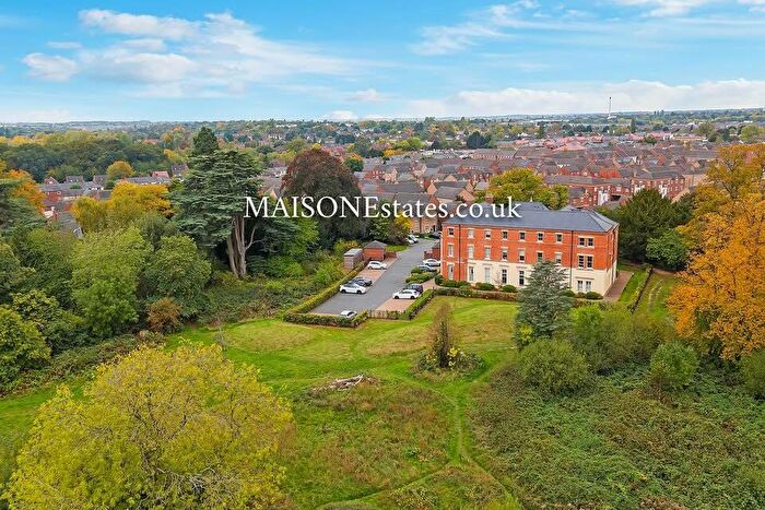 2 Bedroom Flat For Sale In Gwendolyn Drive, New Century Park, Copsewood, CV3