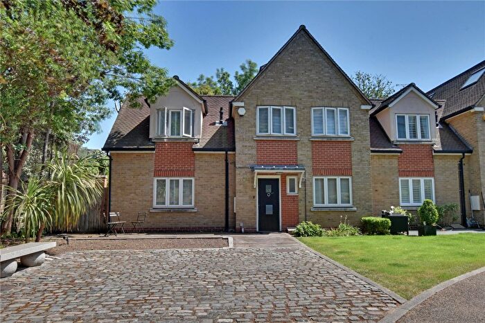 4 Bedroom End Of Terrace House For Sale In Charter Buildings, Catherine Grove, Greenwich, London, SE10