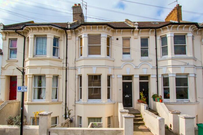1 Bedroom Flat To Rent In De Montfort Road, Brighton, BN2