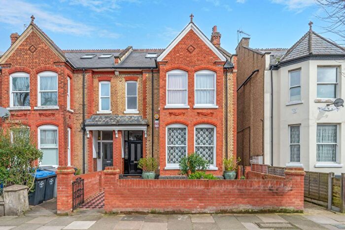 5 Bedroom Semi-Detached House For Sale In Connaught Road, Harlesden, London, NW10