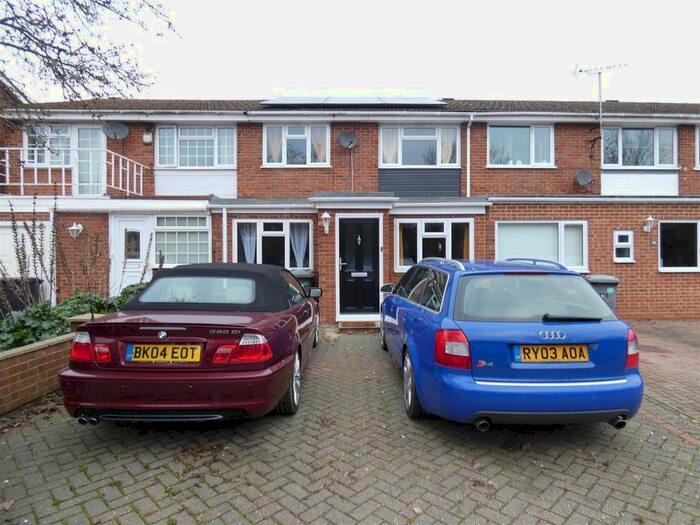 4 Bedroom Terraced House To Rent In Warner Close, Cippenham, Slough SL1