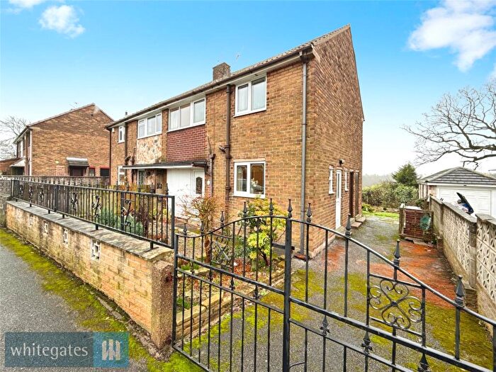 3 Bedroom Semi-Detached House For Sale In Rockingham Road, Dodworth, S75