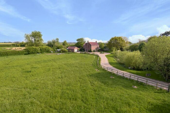 4 Bedroom Detached House For Sale In Low Lane, Croft, PE24