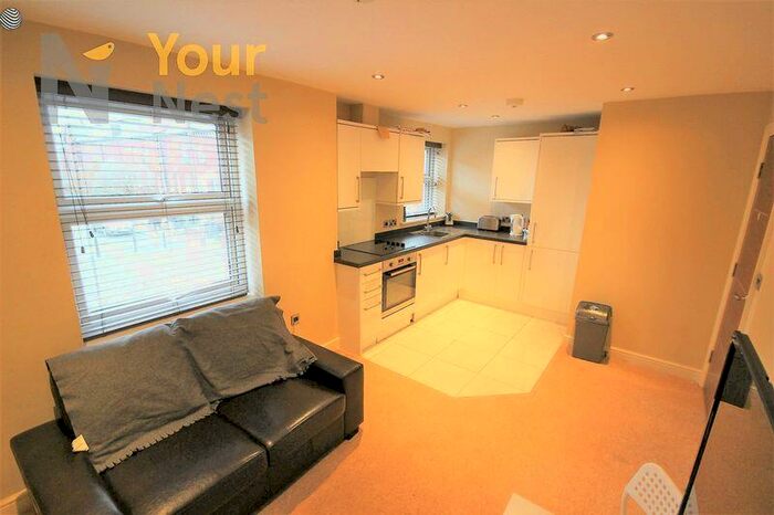 2 Bedroom Apartment To Rent In Granby Street, Headingley, Leeds, LS6