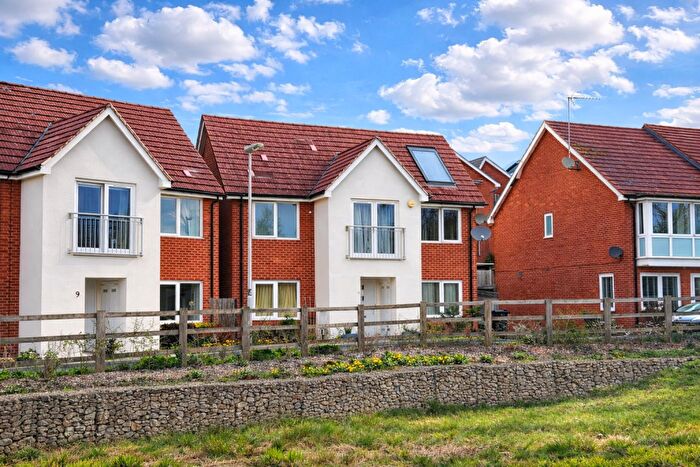 3 Bedroom Detached House To Rent In Lowery Crescent, Oxley Park, Milton Keynes, MK4