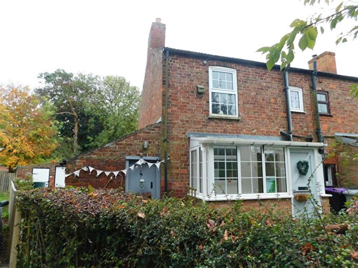 2 Bedroom End Of Terrace House For Sale In Church Lane, Marshchapel, DN36