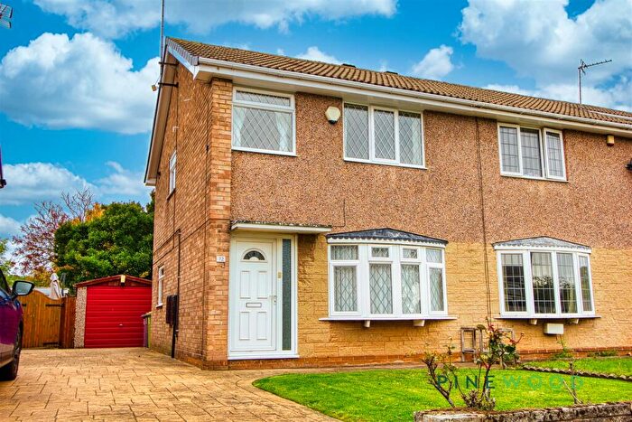 3 Bedroom Semi-Detached House For Sale In Northfields, Clowne, Chesterfield, S43