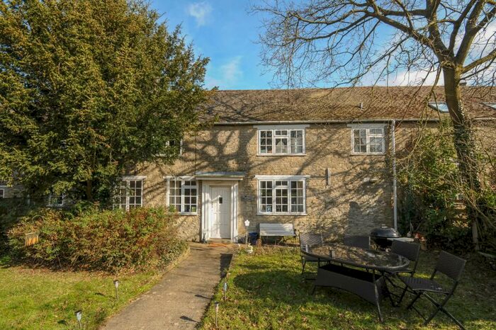 3 Bedroom Cottage To Rent In Somerton, Oxfordshire, OX25