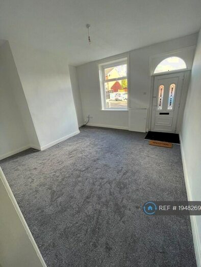 2 Bedroom Terraced House To Rent In Bury, Bury, BL9