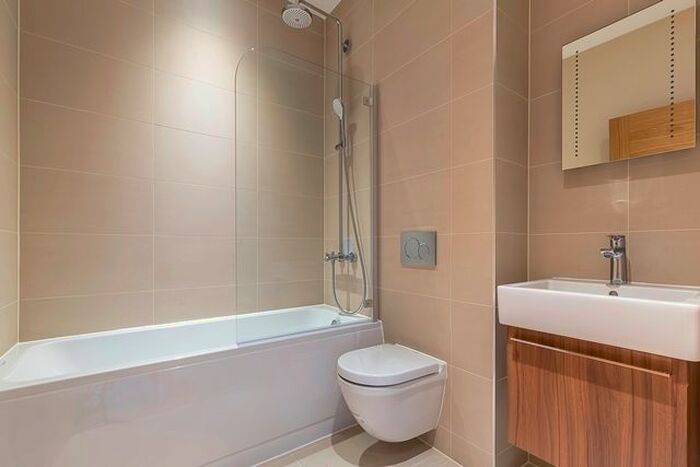 1 Bedroom Flat To Rent In Scimitar House, 23 Eastern Road, Romford, Essex RM1