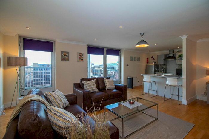 2 Bedroom Flat To Rent In Argyle Street, Glasgow, G2