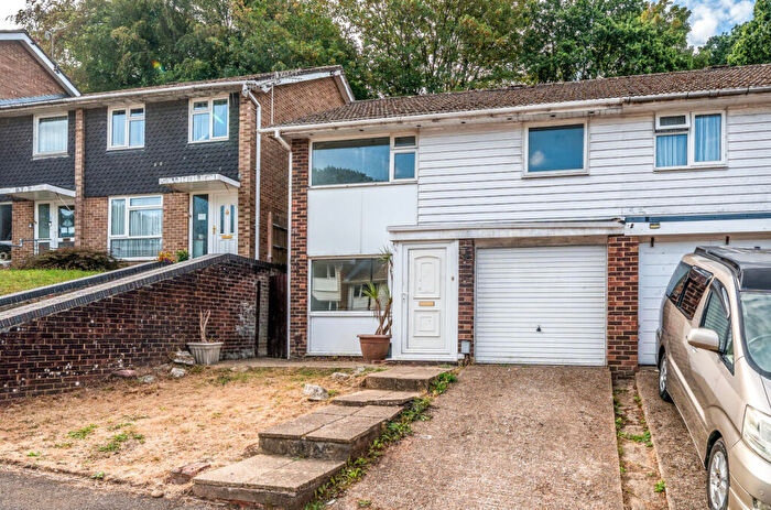 3 Bedroom End Of Terrace House For Sale In Langbar Close, Bitterne, Southampton, Hampshire, SO19