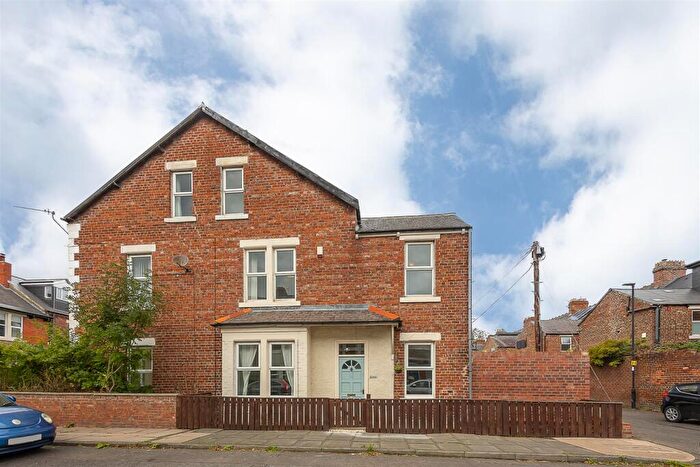 2 Bedroom Terraced House For Sale In Wandsworth Road, Heaton, Newcastle Upon Tyne, NE6
