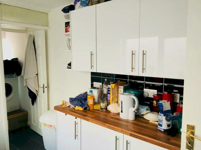 4 Bedroom House To Rent In Fitzroy Street, Cathays, Cardiff, CF24