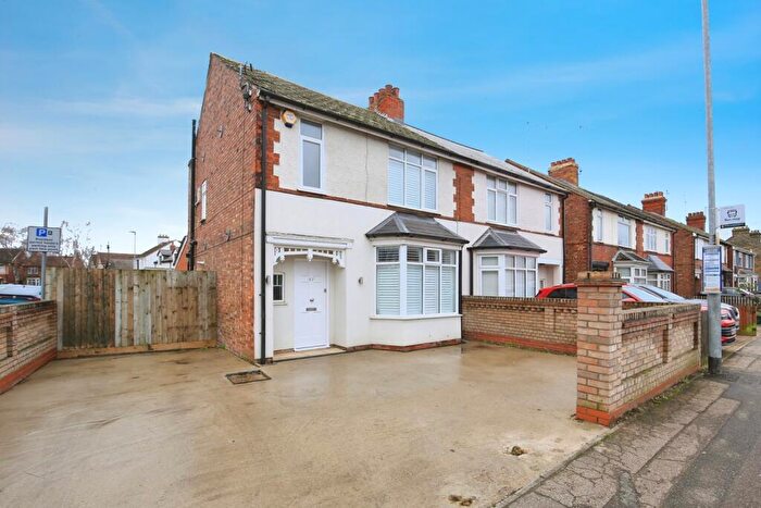 3 Bedroom Semi Detached House For Sale In Fletton Avenue, Peterborough, Cambridgeshire, PE2