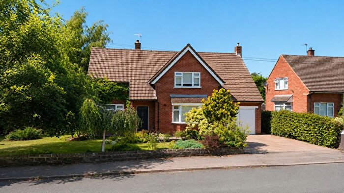 3 Bedroom Detached House For Sale In Fairbourne Avenue, Wilmslow, Cheshire, SK9