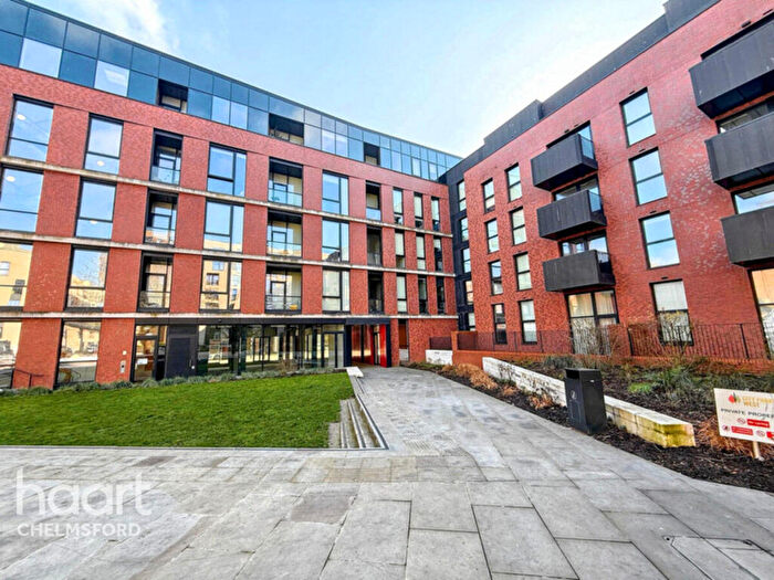 2 Bedroom Flat To Rent In Burgess Springs, Chelmsford, CM1