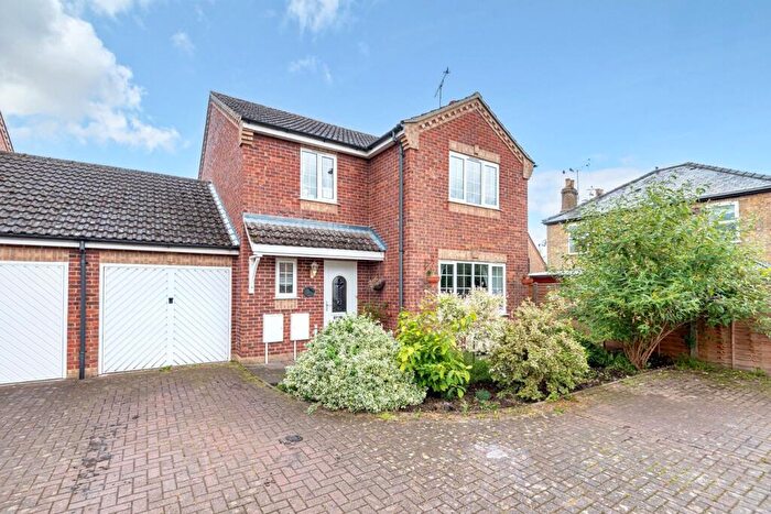 4 Bedroom Link Detached House For Sale In Fleet Close, Littleport, Ely, CB6