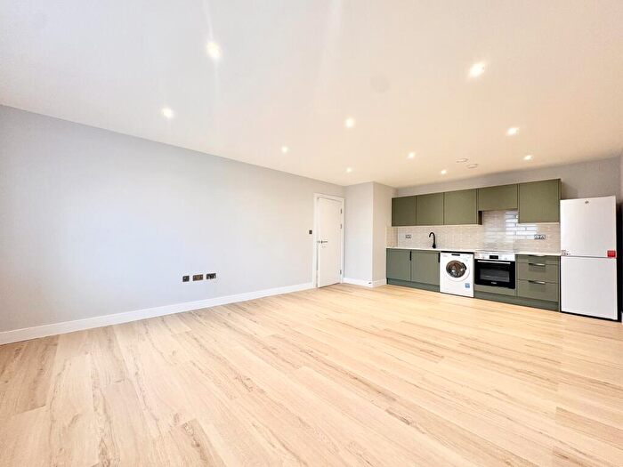 1 Bedroom Apartment To Rent In Waterloo House, London Road, PO7